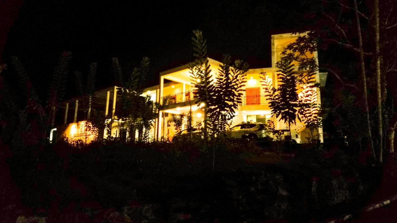 Akoya Pearl Ratnapura Exterior photo