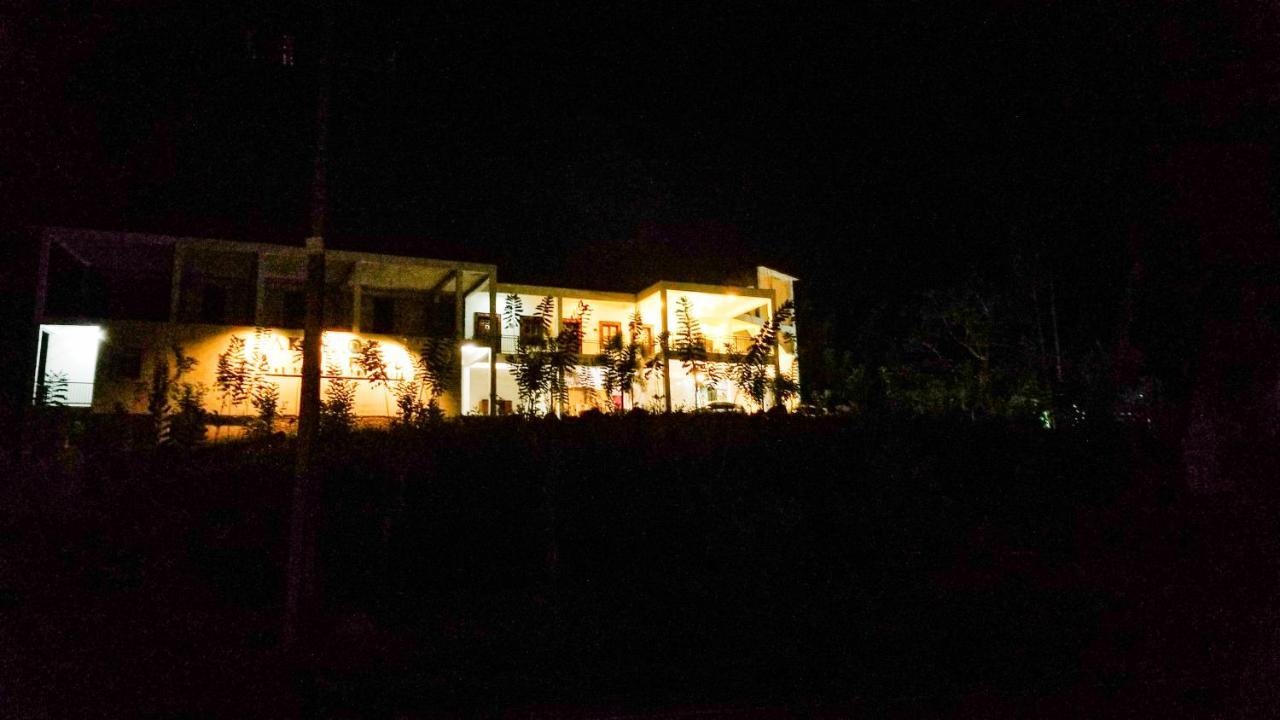Akoya Pearl Ratnapura Exterior photo